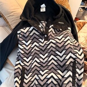 Women cinch pullover
